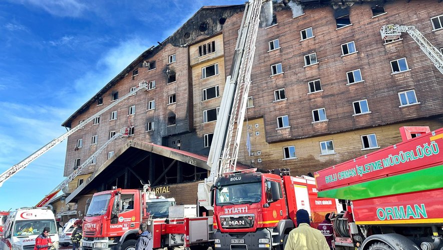 Terrible drame en Turquie : 66 personnes meurent dans l'incendie d'un hôtel de ski - centrepresseaveyron.fr