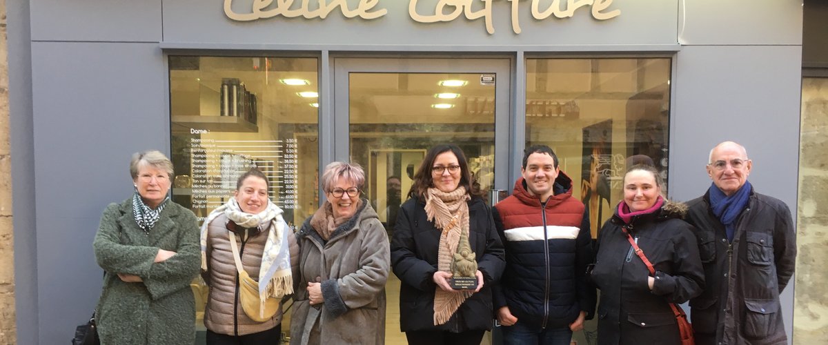 Espalion. Céline Coiffure élue plus belle vitrine  de Noël 2024