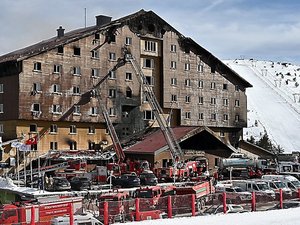 Incendie d'un hôtel en Turquie : les autorités définissent un bilan définitif, qui s'établit à 78 morts