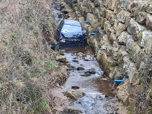 Une voiture retrouvée dans un canal dans un lieu-dit près de Rodez, son conducteur introuvable