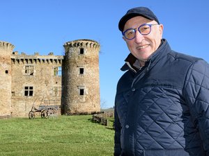 Pierre après pierre, le rêve de gosse de Christian Dessalles prend forme autour de ce château de l'Aveyron