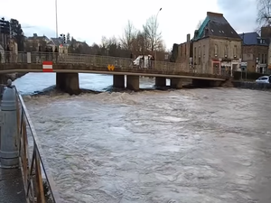 MÉTÉO. Tout l'ouest de la France les pieds dans l'eau mais pas que, 55 départements en vigilance jaune, orange ou rouge