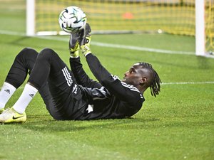 Football : sous un vent impressionnant et avec son nouveau gardien, Rodez a besoin de se rassurer face à Bastia, suivez la rencontre en direct