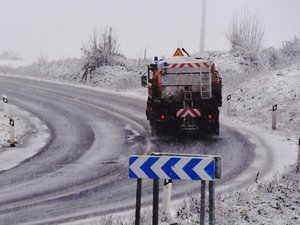 État des routes en Aveyron : la neige rend la circulation délicate sur de nombreux secteurs ce samedi, voici lesquels