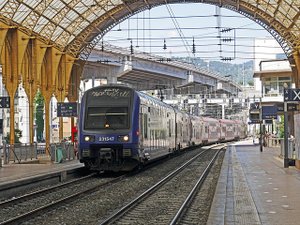 Une enfant de 6 ans se fait arracher le pied en descendant du train : une cagnotte ouverte pour soutenir la famille