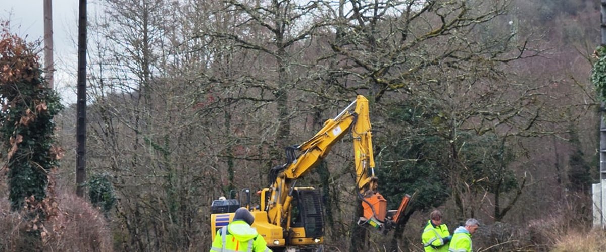 Espalion. Le personnel communal  à l’œuvre au camping et route de Saint-Pierre