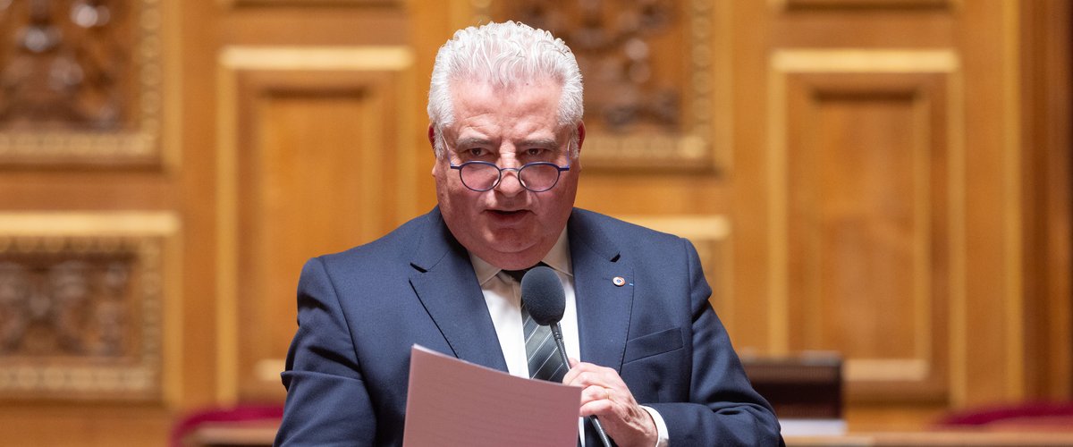 Port du couteau laguiole dans l’espace public : le sénateur de l'Aveyron Jean-Claude Anglars demande à la justice de trancher