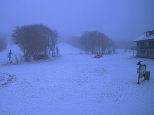 L'image du jour : la neige fait un retour timide sur le relief de l'Aveyron en cette fin de vacances