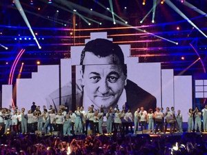 Les Enfoirés 2025 : nouvelle chanson, 53 artistes dont six nouveaux, invités de prestiges... Ce qu'il faut savoir sur le spectacle enregistré à Montpellier