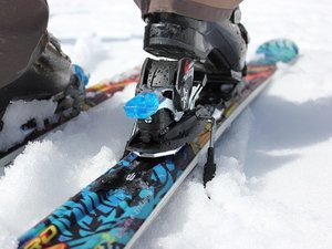 Nouveau drame en montagne : un étudiant meurt après une violente chute dans un snowpark en Isère