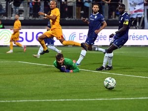 Football : à Dunkerque, une saison de hauts et de bas pour Ewen Jaouen, ancien gardien de Rodez