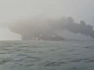 VIDÉO. Collision entre un pétrolier et un cargo au large de l'Angleterre : les navires en proie aux flammes en pleine mer