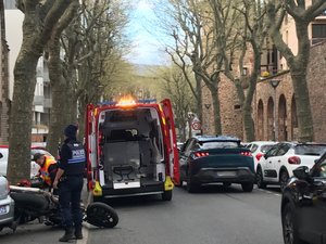 Une voiture percute une moto au centre-ville de Rodez, le pilote évacué à l'hôpital