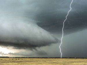 Orages : plus de 500 éclairs enregistrés en l'espace de six heures en Aveyron, voici les communes les plus foudroyées
