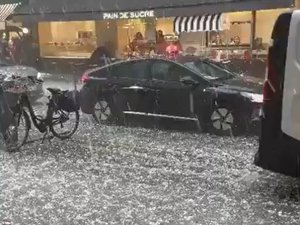VIDEOS. Orages : un violent déluge de grêle s'abat sur Paris et l'Île-de-France, voici les images