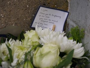 Un adolescent meurt dans un incendie en Angleterre : quatorze enfants âgés de 11 à 14 ans soupçonnés d'homicide involontaire