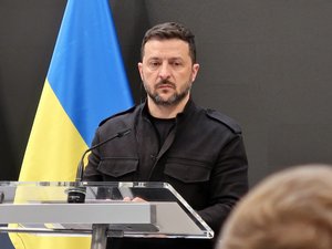 Guerre en Ukraine : pourquoi Kiev envisage de remplacer le dollar par l'euro comme monnaie de référence