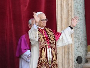 Américain, mais Péruvien : qui est le nouveau pape Léon XIV, le successeur de François, choisi par ses pairs ce jeudi 8 mai ?