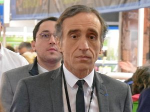 Aveyron : Arnaud Viala, président du conseil départemental, parmi les 