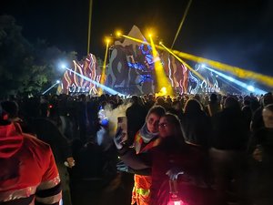 Plus de 10 000 teufeurs dans la rave-party du Lot, des centaines de contrôles : tout le monde est-il verbalisé ?