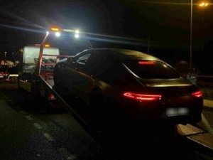 Intercepté à 257 km/h sur l'autoroute, il se justifie auprès des gendarmes en disant 