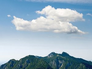 Le saviez-vous : un nuage n'est pas si léger que cela, voici pourquoi certains pèsent... des milliards de kilos