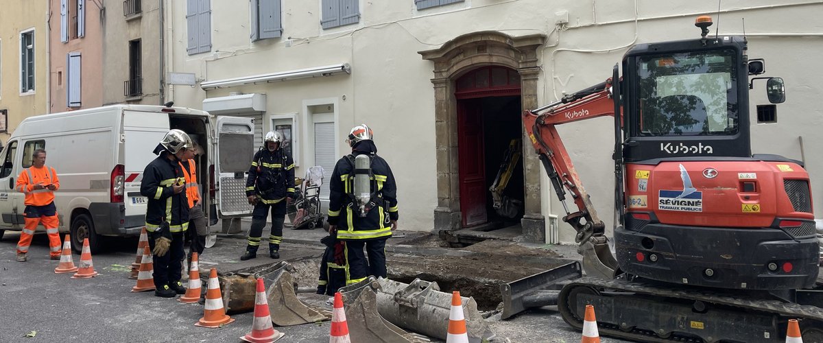Les sapeurs-pompiers mobilisés sur une conduite de gaz touchée par un marteau-piqueur