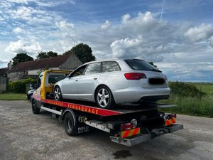 Trop rapide : 15 minutes après l'avoir achetée, le jeune conducteur perd sa voiture et son permis de conduire