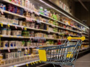 Supermarchés : voici pourquoi la grande majorité des promotions concerne des aliments mauvais pour la santé des consommateurs