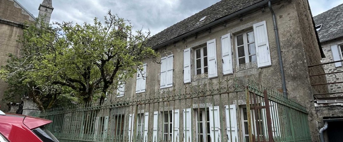 Argences en Aubrac. Une maison citoyenne en gestation