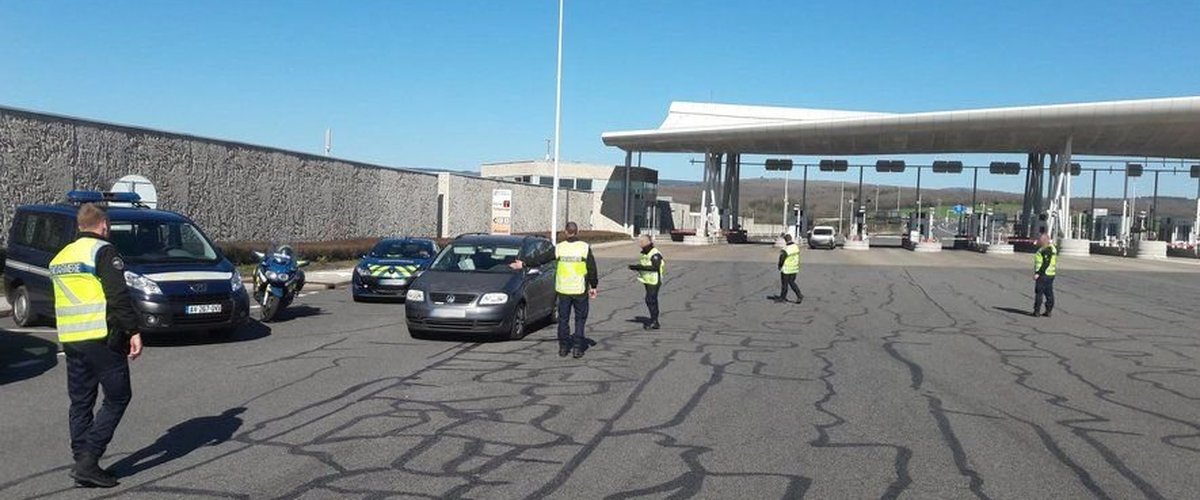 A75 : stupéfiants, permis de conduire et terminal de paiement d’un taxi non conformes, défaut d’assurance : plusieurs infractions relevées au Viaduc de Millau