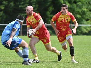 Rugby : "Il ne faut pas tout changer", prévient le N°10 de Rodez Alexandre Vaffier, à la veille du match pour la montée en Fédérale 2