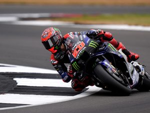 Moto GP : scénario cruel pour Fabio Quartararo, trahi par sa machine alors qu'il s'envolait vers la victoire à Silverstone
