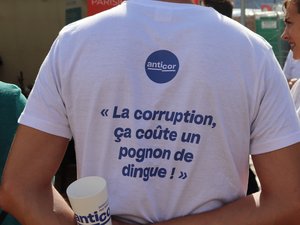 Rodez, point de départ d'un tour de France de 4 mois contre la corruption en politique