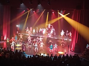 En juin, l'amphithéâtre de Rodez se met en tenue de gala... de danse