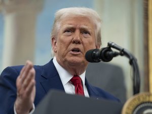 Quelles raisons a invoquées ce tribunal fédéral américain pour bloquer les droits de douane décidés par Trump ?
