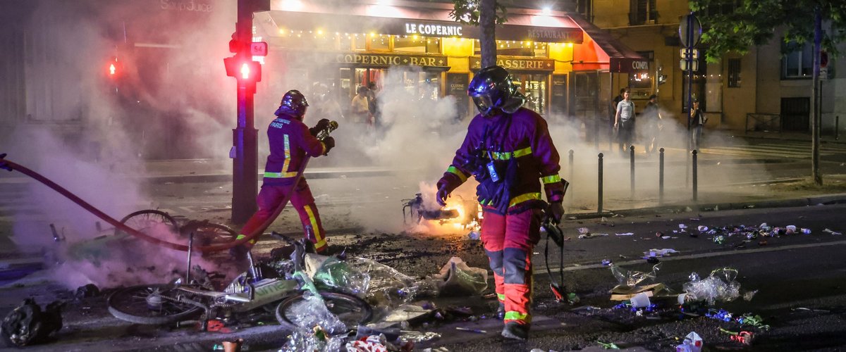 Victoire du PSG en Ligue des champions : une famille percutée par une BMW à Grenoble lors des célébrations, un jeune de 17 ans dans un état grave