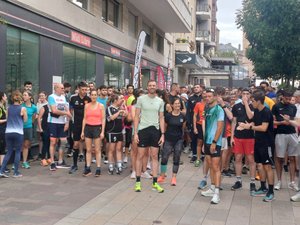VIDÉO. 300 coureurs en reconnaissance dans les rues de Rodez, une semaine avant l'Ekiden