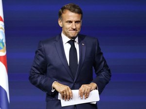 Il y a un an, la dissolution de l'Assemblée nationale : à partir de quelle date Emmanuel Macron pourrait-il le refaire ?