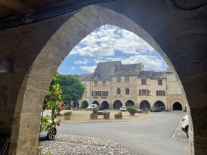 Votre été en Aveyron : à la bastide royale de Sauveterre-de-Rouergue