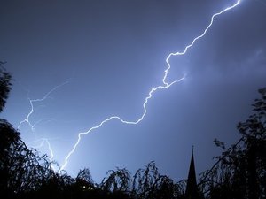 Météo : la vigilance orange orages gagne du terrain, 28 départements désormais concernés dont cinq en Occitanie