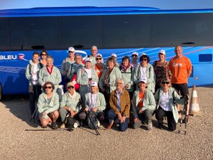 L'image du jour : des malades du cancer prennent leur bâton de pèlerin en Aveyron