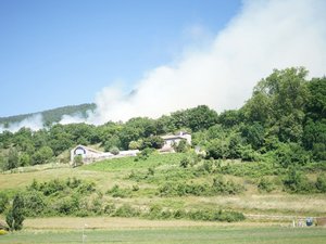 Un premier incendie sur le Causse noir à Millau : 25 sapeurspompiers mobilisés pour contenir les flammes