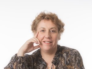 Diffusion du film de Sylvie Pullès au cinéma de Rodez ce jeudi : l'accordéoniste invite à voir le pays de ses racines