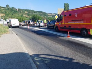 Collision frontale entre deux véhicules en Aveyron : l'accident fait cinq blessés dont un grave