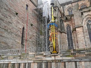 La statue de la Vierge entièrement restaurée va retrouver le clocher de la cathédrale de Rodez début juillet... à 86 m de hauteur