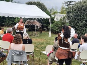 C'est quoi ces Ribouldingues qui débarquent dans ce château de l'Aveyron touché aussi par les orages ?