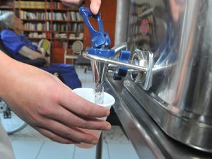 Vigilance rouge canicule : événements annulés, écoles fermées, activités sportives restreintes... Ce qui change dans les départements concernés