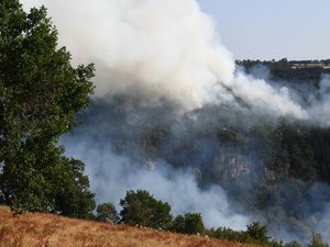 Incendies de l'Aude : le suspect à l'origine de sept départs de feux avec son brasero a été mis en examen