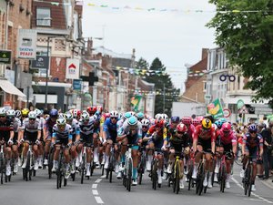 Tour de France 2025 : classement au temps, par points, meilleur grimpeur... que se passe-t-il en cas d'égalité entre plusieurs coureurs ?